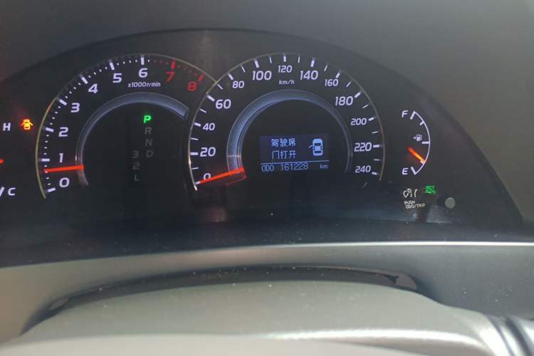 Used Toyota Camry 2011 200G Classic Anniversary Edition Odometer Close Up