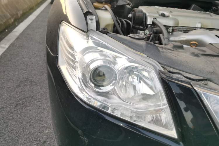 Used Toyota Camry 2011 200E Elite Sunroof Edition Right Front Headlight