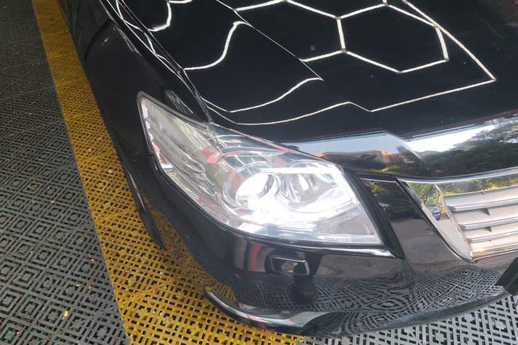 Used Toyota Camry 2011 240G Luxury Anniversary Edition Right Front Headlight