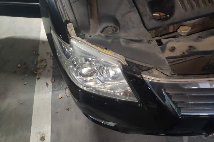Used Toyota Camry 2011 240G Luxury Anniversary Edition Right Front Headlight
