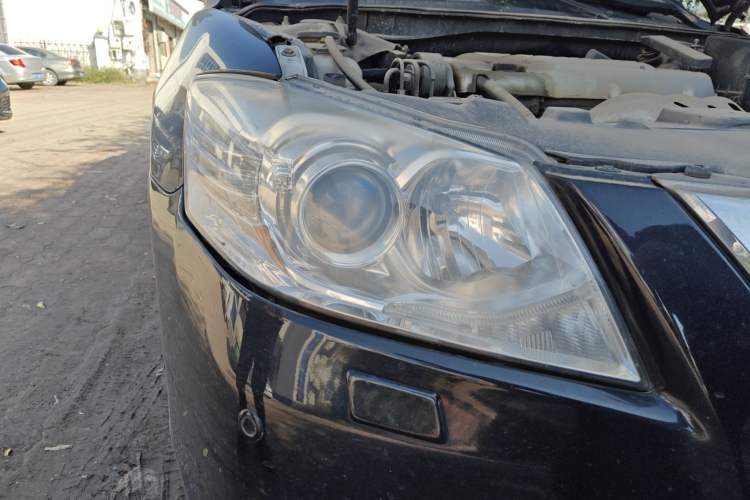 Used Toyota Camry 2011 240G Luxury Anniversary Edition Right Front Headlight