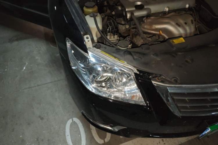 Used Toyota Camry 2011 240G Classic Anniversary Edition Right Front Headlight