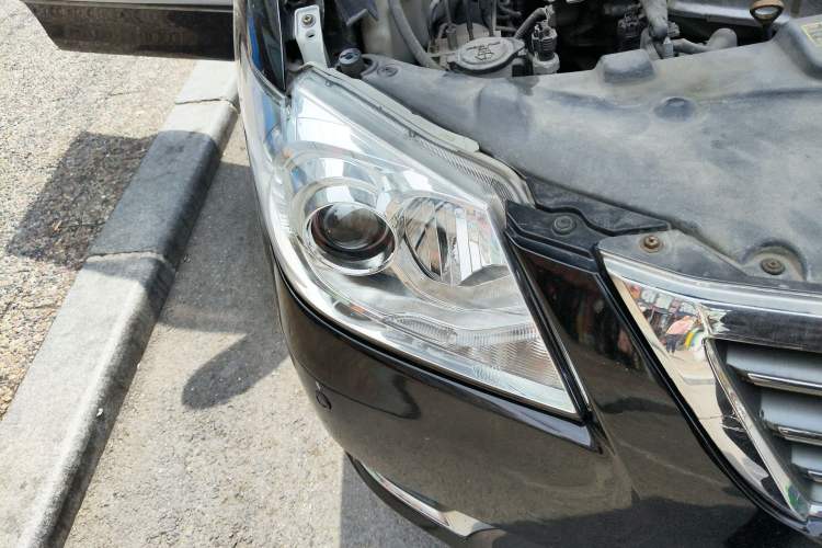 Used Toyota Camry 2011 200G Classic Anniversary Edition Right Front Headlight