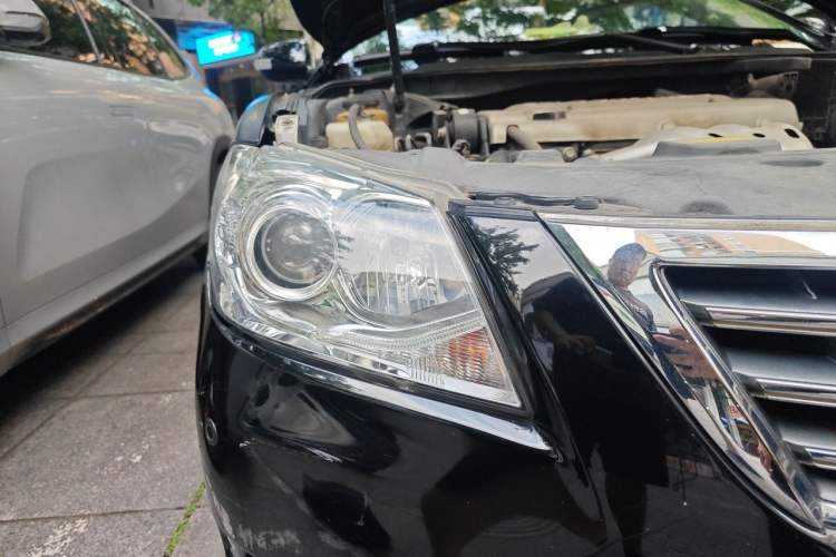 Used Toyota Camry 2011 200G Classic Anniversary Edition Right Front Headlight
