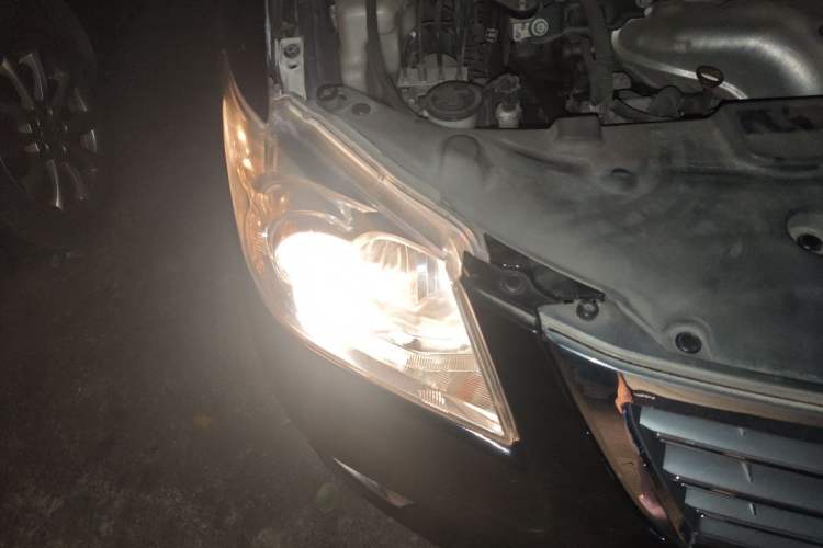Used Toyota Camry 2011 200G Classic Anniversary Edition Right Front Headlight