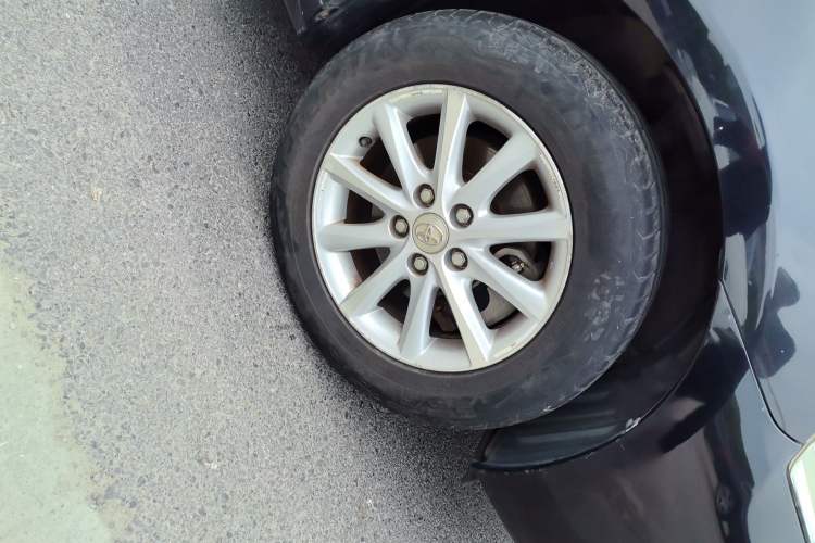 Used Toyota Camry 2011 200E Elite Sunroof Edition Right Front Wheel Hub