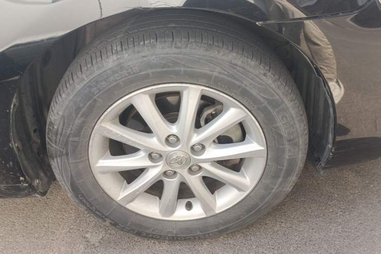 Used Toyota Camry 2011 200G Luxury Anniversary Edition Right Front Wheel Hub