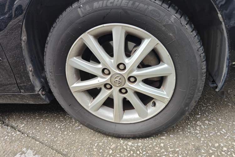 Used Toyota Camry 2011 200E Elite Sunroof Edition Right Front Wheel Hub