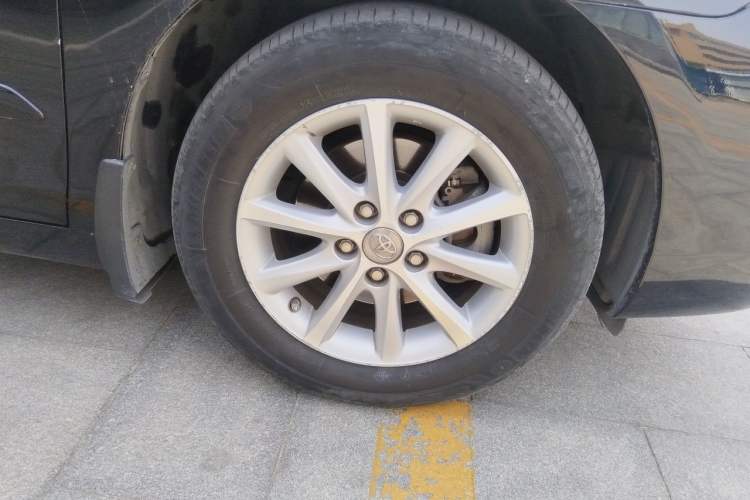 Used Toyota Camry 2011 200G Classic Anniversary Edition Right Front Wheel Hub