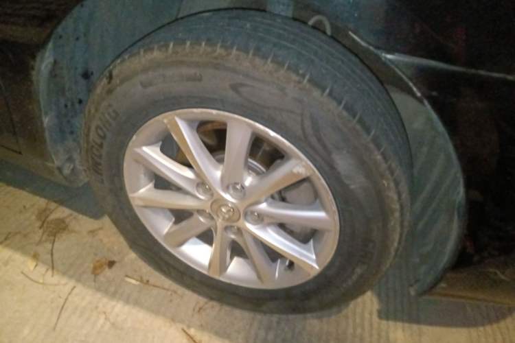 Used Toyota Camry 2011 200G Classic Anniversary Edition Right Front Wheel Hub