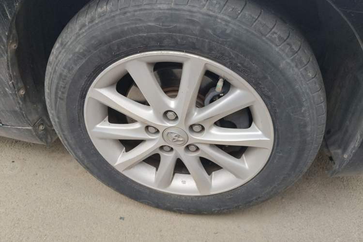 Used Toyota Camry 2011 200G Classic Anniversary Edition Right Front Wheel Hub