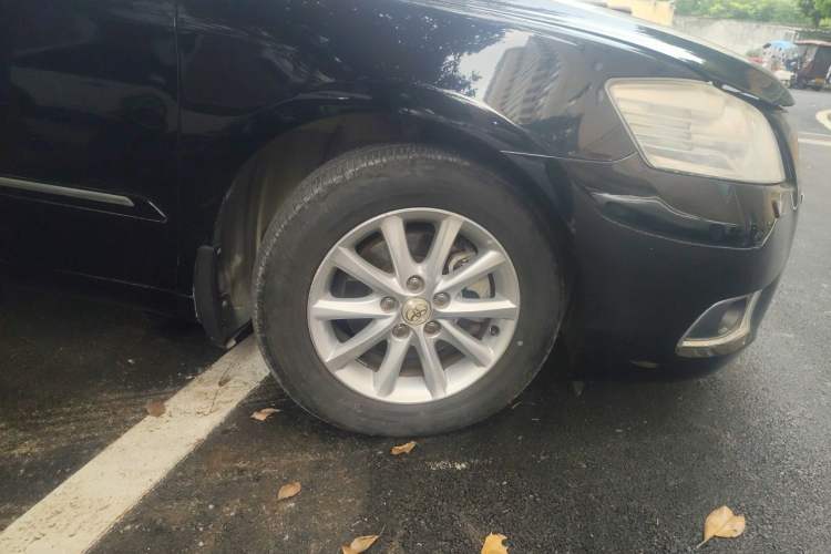 Used Toyota Camry 2011 240G Luxury Anniversary Edition Right Front Wheel Hub
