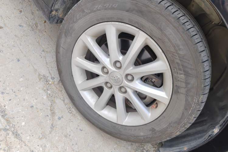 Used Toyota Camry 2011 200G Classic Anniversary Edition Right Front Wheel Hub
