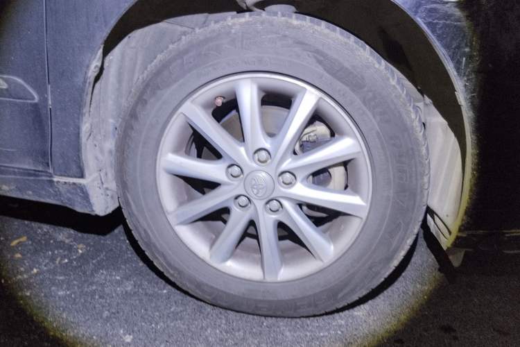Used Toyota Camry 2011 200G Classic Anniversary Edition Right Front Wheel Hub