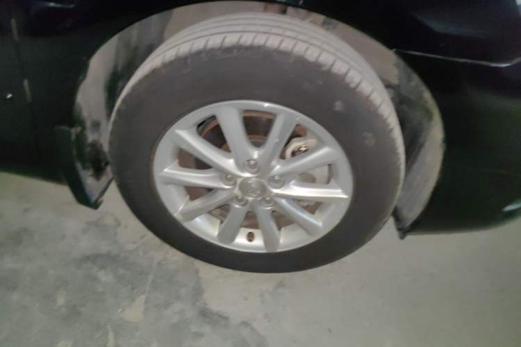 Used Toyota Camry 2011 200G Classic Anniversary Edition Right Front Wheel Hub