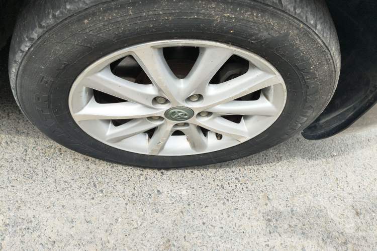 Used Toyota Camry 2011 200G Classic Anniversary Edition Right Front Wheel Hub