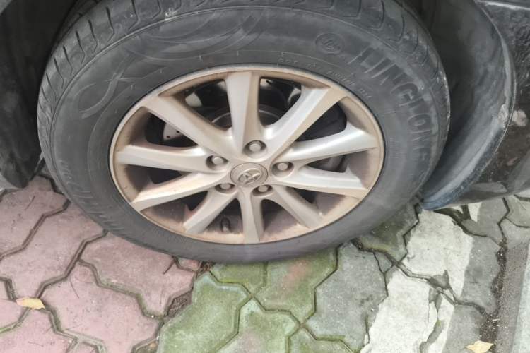 Used Toyota Camry 2011 200G Classic Anniversary Edition Right Front Wheel Hub