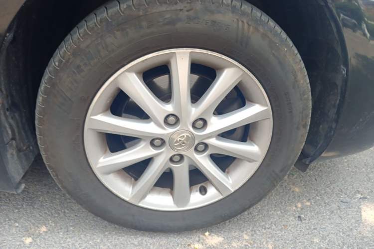 Used Toyota Camry 2011 200G Classic Anniversary Edition Right Front Wheel Hub