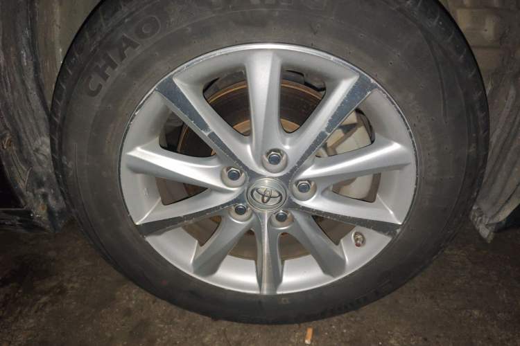 Used Toyota Camry 2011 200G Classic Anniversary Edition Right Front Wheel Hub
