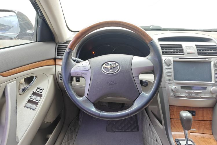 Used Toyota Camry 2011 240G Classic Anniversary Edition Steering Wheel