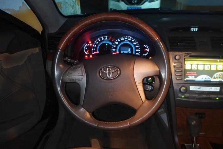 Used Toyota Camry 2011 240G Luxury Anniversary Edition Steering Wheel