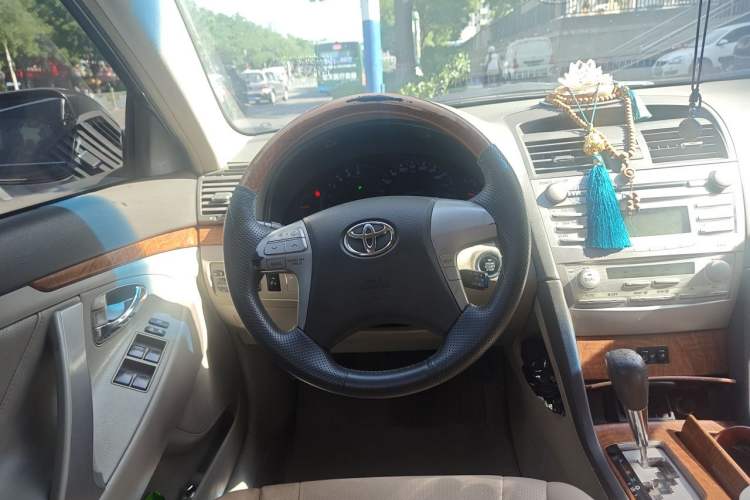 Used Toyota Camry 2011 240G Classic Anniversary Edition Steering Wheel