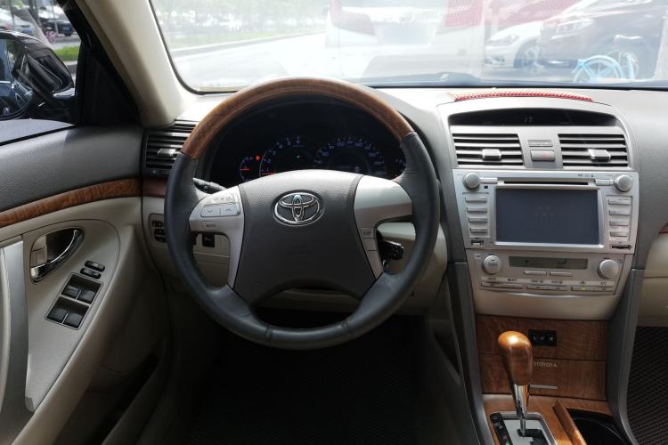 Used Toyota Camry 2011 240G Classic Anniversary Edition Steering Wheel