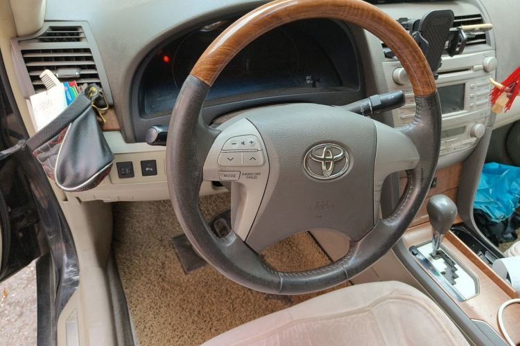 Used Toyota Camry 2011 240G Classic Anniversary Edition Steering Wheel