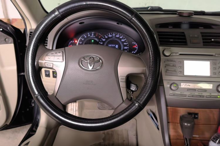 Used Toyota Camry 2011 240G Classic Anniversary Edition Steering Wheel
