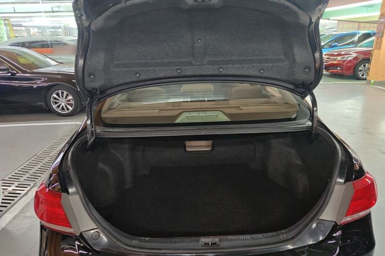 Used Toyota Camry 2011 200G Classic Anniversary Edition Trunk