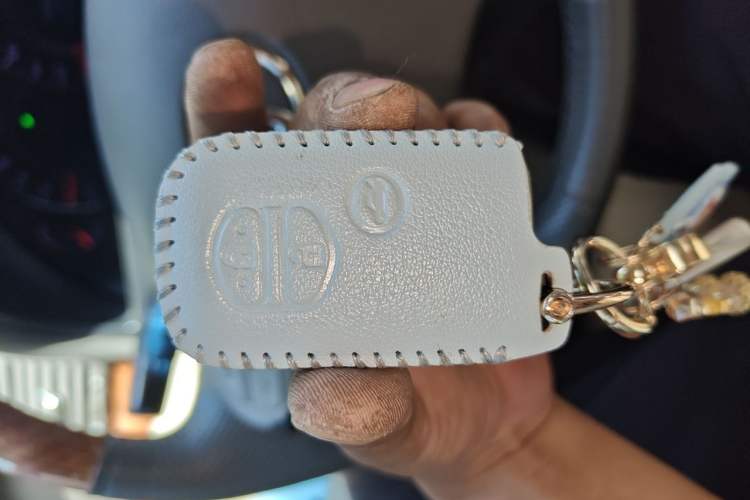 Used Toyota Camry 2011 240G Classic Anniversary Edition Vehicle Key