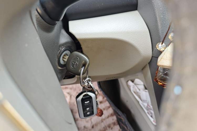 Used Toyota Camry 2011 200G Classic Anniversary Edition Vehicle Key