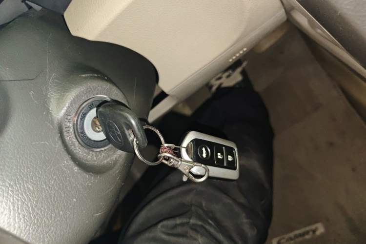 Used Toyota Camry 2011 200E Elite Sunroof Edition Vehicle Key