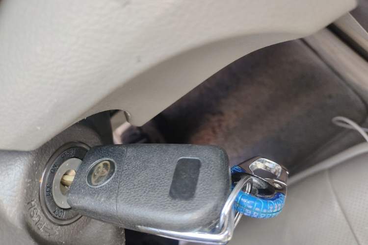 Used Toyota Camry 2011 240G Classic Anniversary Edition Vehicle Key