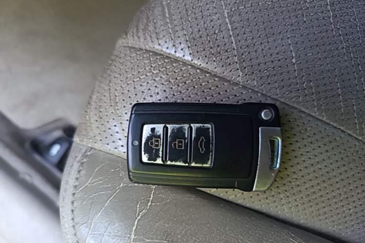 Used Toyota Camry 2011 200G Classic Anniversary Edition Vehicle Key