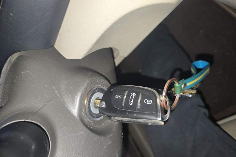 Used Toyota Camry 2011 200G Classic Anniversary Edition Vehicle Key