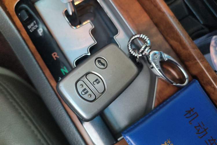 Used Toyota Camry 2011 240G Luxury Anniversary Edition Vehicle Key