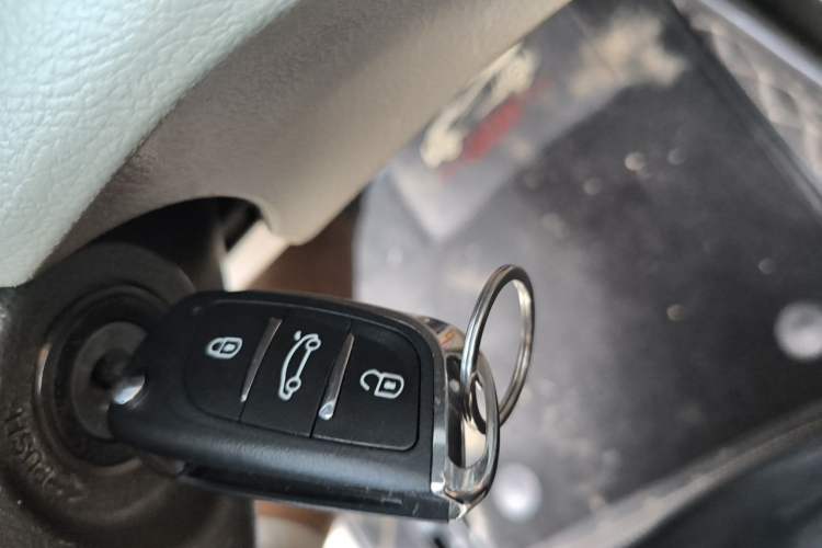 Used Toyota Camry 2011 200G Classic Anniversary Edition Vehicle Key