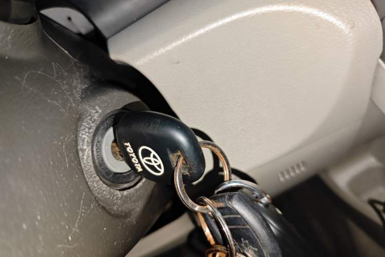 Used Toyota Camry 2011 200G Classic Anniversary Edition Vehicle Key