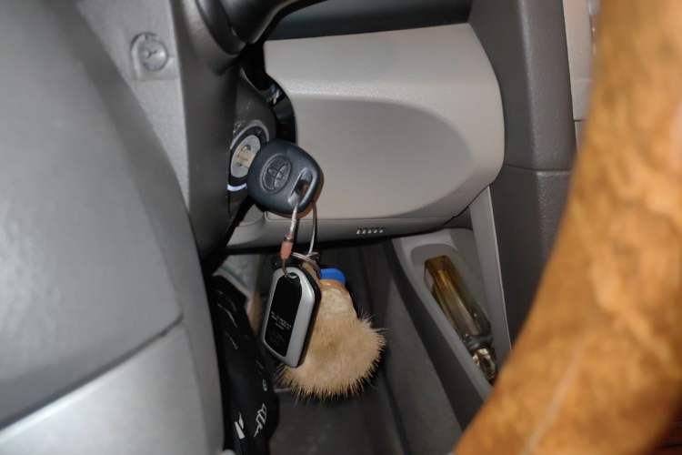 Used Toyota Camry 2011 200G Classic Anniversary Edition Vehicle Key