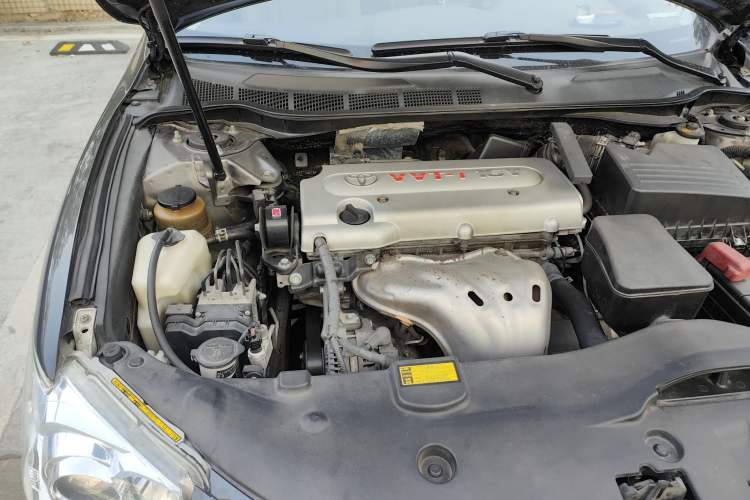 Used Toyota Camry 2011 240G Luxury Anniversary Edition Engine Bay Right