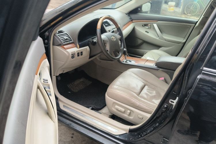 Used Toyota Camry 2011 240G Classic Anniversary Edition Driver Seat