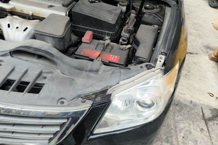 Used Toyota Camry 2011 240G Classic Anniversary Edition Engine Bay Left