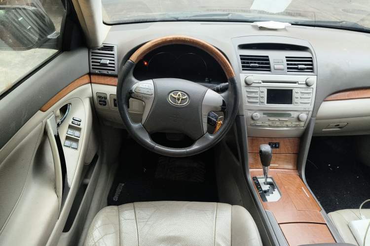 Used Toyota Camry 2011 240G Classic Anniversary Edition Steering Wheel