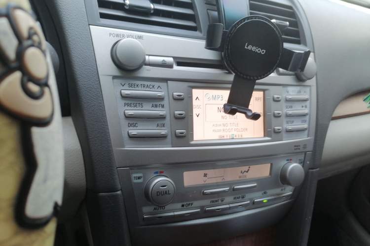Used Toyota Camry 2011 240G Classic Anniversary Edition Audio And AC Panel