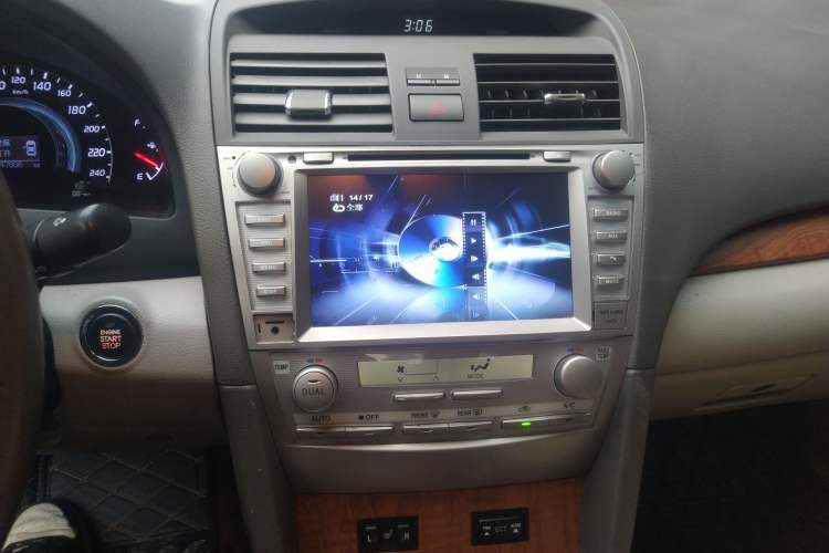 Used Toyota Camry 2011 200G Classic Anniversary Edition Audio And AC Panel