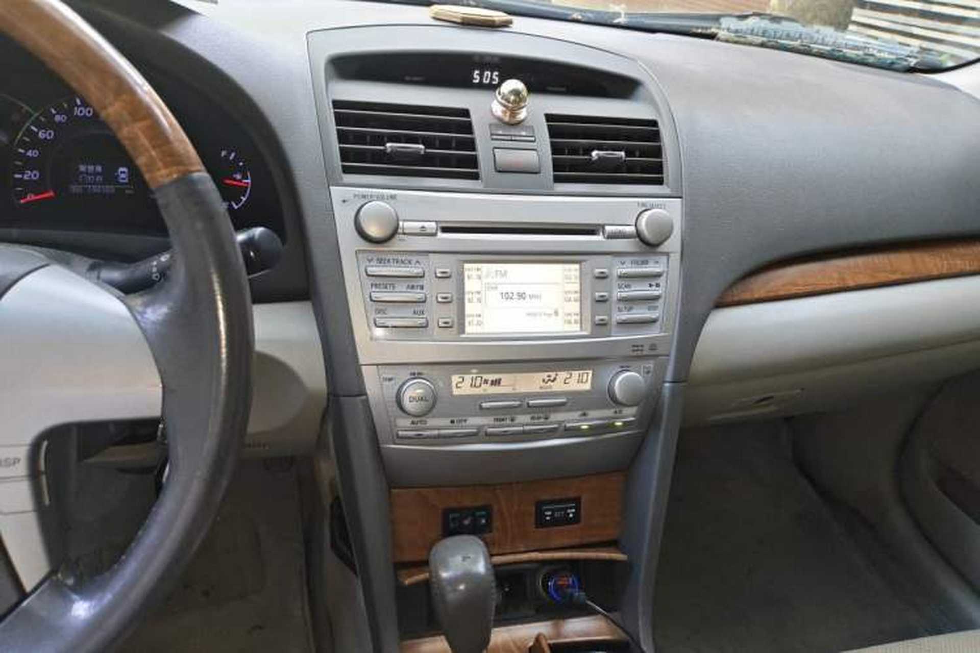 Used Toyota Camry 2011 200G Classic Anniversary Edition Audio And AC Panel
