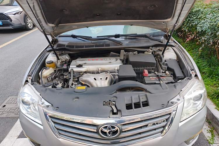 Used Toyota Camry 2011 200G Classic Anniversary Edition Engine Bay