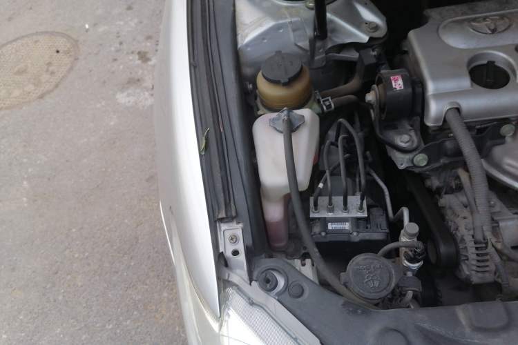 Used Toyota Camry 2011 240G Classic Anniversary Edition Engine Bay Right