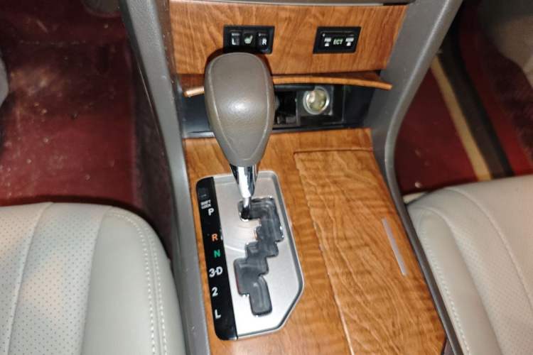 Used Toyota Camry 2011 200E Elite Sunroof Edition Gear Lever